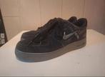 Nike Air Force Zwart - Maat 45 - Zo goed als nieuw, Zwart, Ophalen of Verzenden, Nike Air Force, Sneakers of Gympen