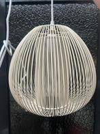 Prachtige stalen design lamp zef kidsdepot in crème kleur, Huis en Inrichting, Lampen | Hanglampen, Ophalen of Verzenden, Zo goed als nieuw
