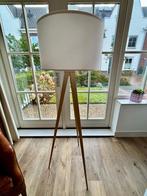 Zuiver tripod vloerlamp wit/naturel, Huis en Inrichting, Lampen | Vloerlampen, Ophalen, Zo goed als nieuw, Metaal, 150 tot 200 cm