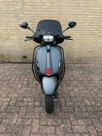 Vespa Sprint matgrijs 2018 45KM brom E4 matgrijs, Ophalen of Verzenden, Zo goed als nieuw, Piaggio