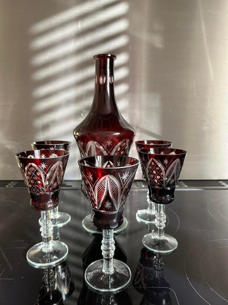 Antiek Boheems rood kristal karaf en 5 wijnglazen, Ophalen of Verzenden