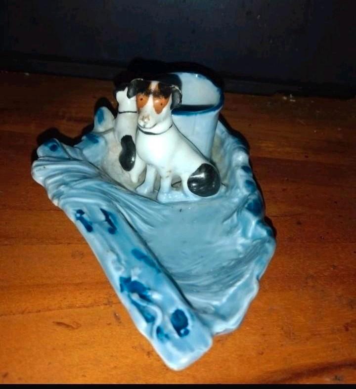 Vintage Keramiek Beeldje Hond & Kat Asbak/Luciferhouder, Antiek en Kunst, Antiek | Keramiek en Aardewerk, Ophalen of Verzenden