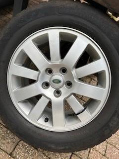 winterbanden 255/60 R 18 Land Rover + sneeuwkettingen, Auto-onderdelen, Banden en Velgen, Band(en), Winterbanden, 18 inch, 255 mm