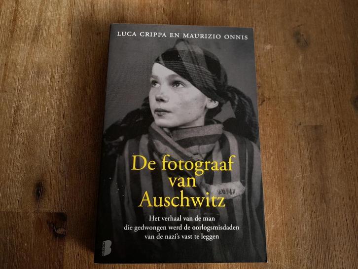 Luca Crippa/ De fotograaf van Auschwitz, Boeken, Oorlog en Militair, Zo goed als nieuw, Tweede Wereldoorlog, Ophalen of Verzenden