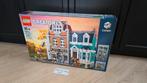 Lego 10270 Bookshop Nieuw, Ophalen of Verzenden, Nieuw