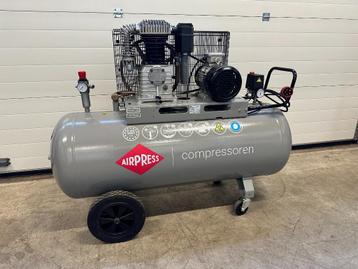 Airpress compressor HK 700-300 bouwjaar 2022 ZGAN