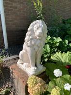 Betonnen leeuwen set links en rechts kijkend, Tuin en Terras, Ophalen, Gebruikt, Beton, Dierenbeeld