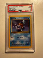 PSA 9 Dark Squirtle 1ste editie Team Rocket, Hobby en Vrije tijd, Verzamelkaartspellen | Pokémon, Ophalen of Verzenden, Zo goed als nieuw