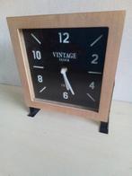 Klokje, Huis en Inrichting, Woonaccessoires | Klokken, Ophalen of Verzenden, Zo goed als nieuw, Wandklok