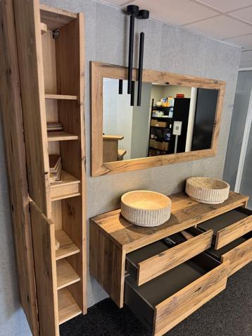 Badmeubel 160cm wagondelen €6450 nu afhaal €4850 showmodel beschikbaar voor biedingen