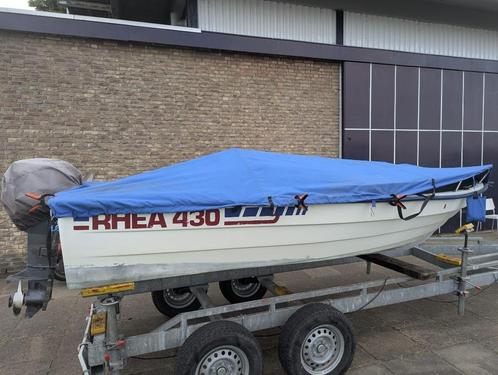 Rhea 430 boot te koop, Watersport en Boten, Vis- en Consoleboten, Gebruikt, Tot 10 pk, 3 tot 6 meter, Benzine, Buitenboordmotor