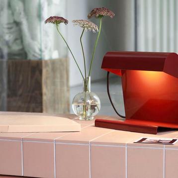 Vitra Lampe de Bureau lamp Japans Rood beschikbaar voor biedingen
