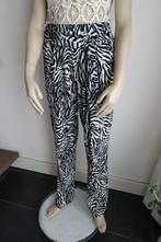 zebraprint pantalon van CL essentials maat S, Ophalen, CL essentials, Zwart, Zo goed als nieuw