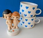 Liefde is.../beeldje en kopjes/Kim Casali, Verzamelen, Beelden en Beeldjes, Ophalen of Verzenden, Gebruikt