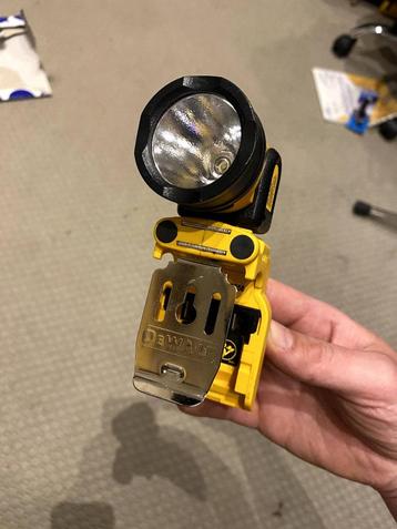 DeWALT DCL510 LED werklamp voor 12v Accu beschikbaar voor biedingen