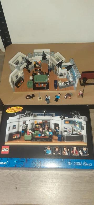 Lego Seinfeld 21328 beschikbaar voor biedingen