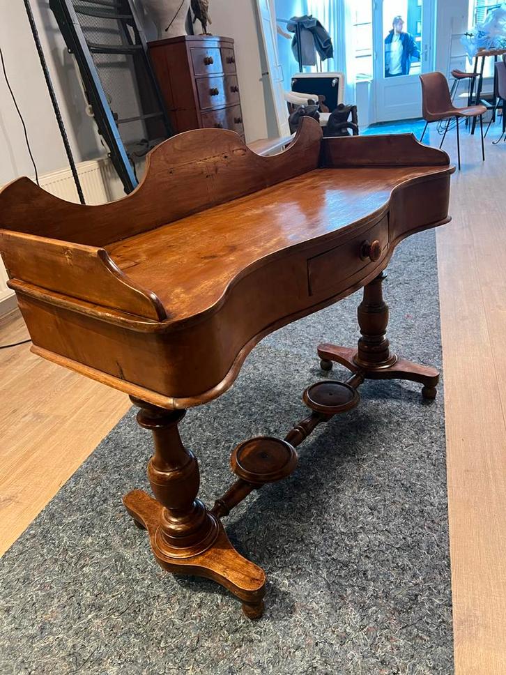 Antieke Biedermeier Kaptafel met Lampetstandaards, Antiek en Kunst, Antiek | Meubels | Tafels, Ophalen of Verzenden