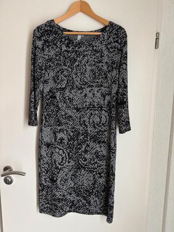 TE KOOP LEUKE JURK  beschikbaar voor biedingen