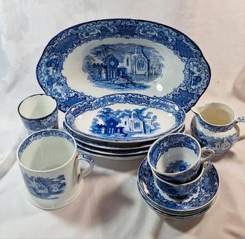 George Jones & Sons Abbey 1790 Servies beschikbaar voor biedingen