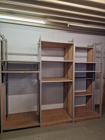Bruynzeel stalen magazijnstelling met houten planken beschikbaar voor biedingen