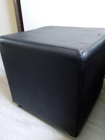 Stevige zitbox beschikbaar voor biedingen