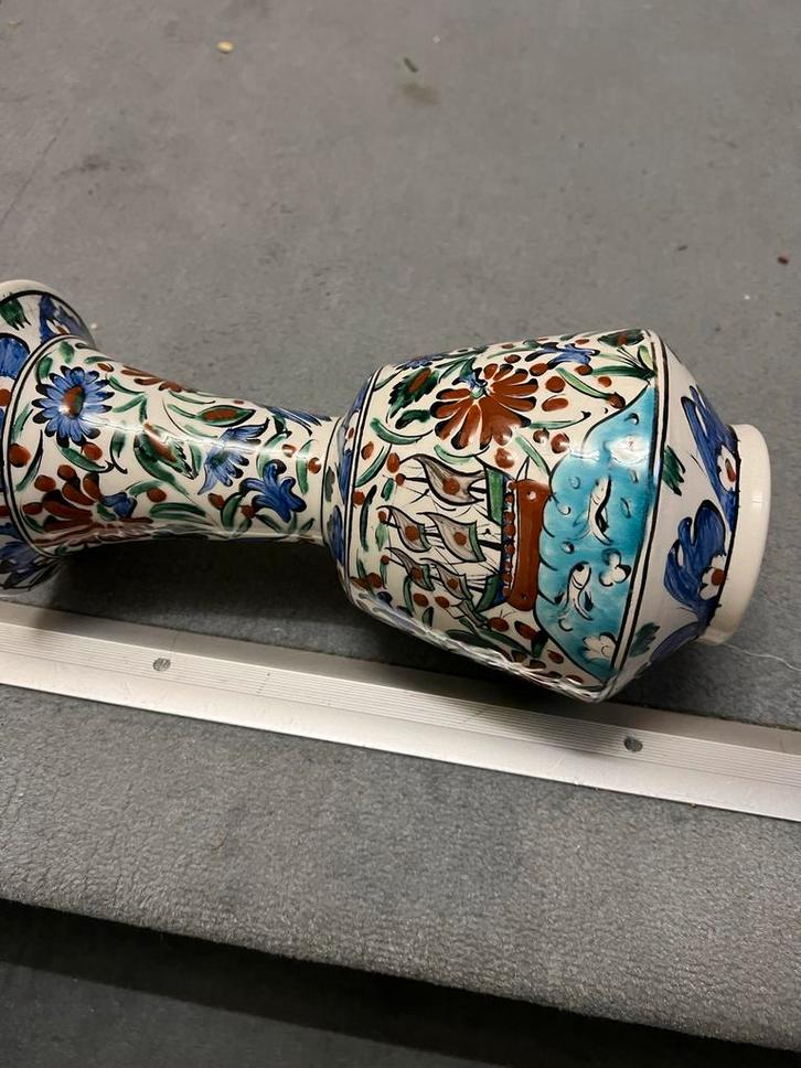 Handgemaakte Vaas met Afbeeldingen, Huis en Inrichting, Woonaccessoires | Vazen, Gebruikt, Overige kleuren, Minder dan 50 cm, Aardewerk of Porselein