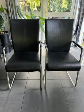 Eetkamerstoelen 2 stuks zwart kunstleder beschikbaar voor biedingen