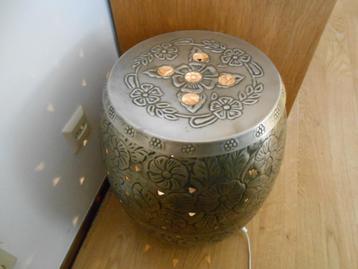 Oosterse vloerlamp [tafeltje] beschikbaar voor biedingen