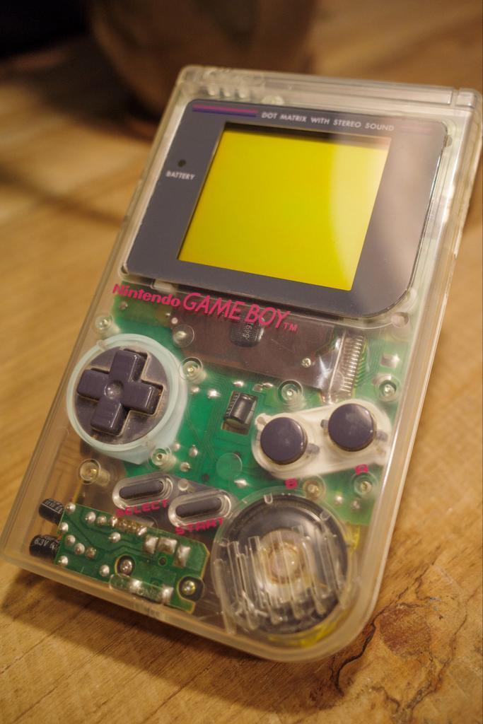 Gameboy Transparant met 32 in 1 - Eerlijke Klassieker!, Spelcomputers en Games, Spelcomputers | Nintendo Game Boy, Zo goed als nieuw