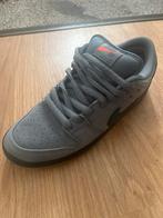 Nike SB Dunk - Maat 42.5, Ophalen of Verzenden, Gedragen, Zwart, Sneakers of Gympen