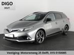 Toyota Auris Touring Sports 1.8 HYBRID DYNAMIC ULTIMATE AUTO, Auto's, Toyota, 136 pk, Gebruikt, 4 cilinders, Alcantara