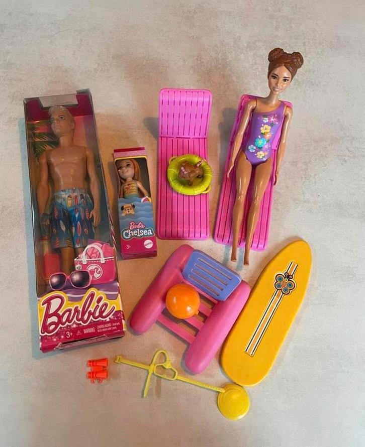 Barbie en Ken strand set, Verzamelen, Poppen, Gebruikt, Accessoires, Ophalen of Verzenden