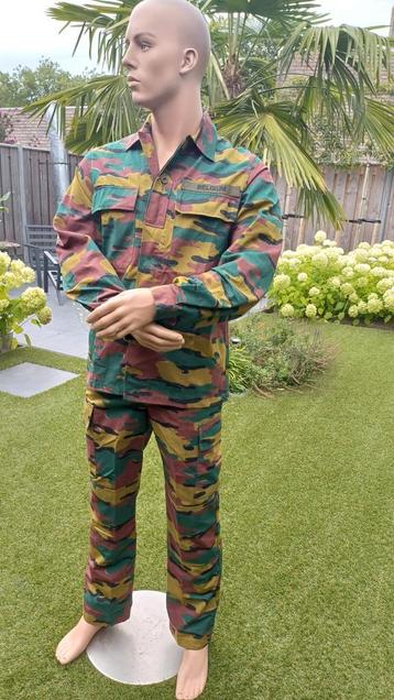 LEGERKLEDING> ORIGINELE MODELLEN> KLEED-TOPPERS beschikbaar voor biedingen