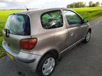Toyota Yaris 1.3 16V Vvti 3DR Linea Terra 2003 Grijs, Auto's, Voorwielaandrijving, 4 cilinders, 400 kg, Origineel Nederlands