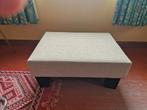 Lichte stoffen beige poef / hocker, Ophalen, Overige materialen, Zo goed als nieuw, Stof, beige, zand, hout