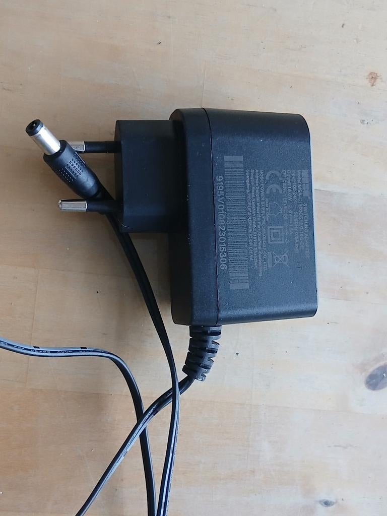 MOSO MSA-C1500CS12.0-18G-DE Adapter 12V 1,5A, Audio, Tv en Foto, Opladers, Ophalen of Verzenden, Gebruikt