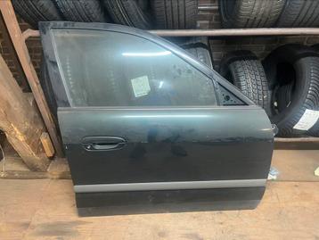 Aangeboden rechter voor en achterportier Mazda 626 GF model beschikbaar voor biedingen