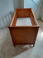 houten ledikantje 128x̌70x82 met hemelbeugel, Kinderen en Baby's, Ophalen, Gebruikt, Ledikant