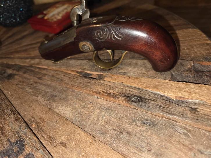 Antiek Pistool uit 1850 voor 1870 vrijgesteld, Antiek en Kunst, Antiek | Overige Antiek, Ophalen of Verzenden