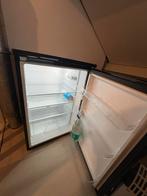 Compacte tafelmodel koelkast - Ideaal voor kleine ruimtes, Ophalen, Energieklasse A of zuiniger, Met vriesvak, Minder dan 45 cm