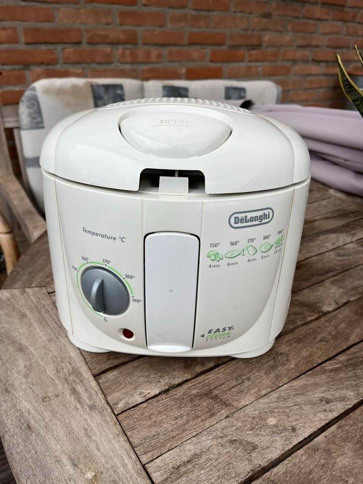 DeLönghi Friteuse - Friturepan, Witgoed en Apparatuur, Frituurpannen, Gebruikt, 1 tot 2 liter, Uitneembare binnenpan, Ophalen of Verzenden