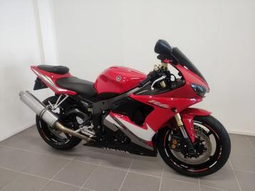 Yamaha YZF-R6 2005 USD - Rijklaar - Verlaagde zit - ( r6 ) beschikbaar voor biedingen