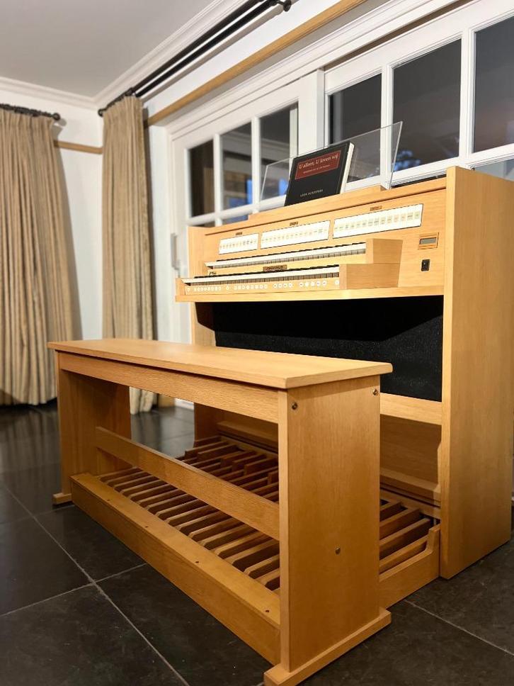 Johannus Festivamente 25, Muziek en Instrumenten, Orgels, Zo goed als nieuw, Orgel, 2 klavieren, Ophalen of Verzenden