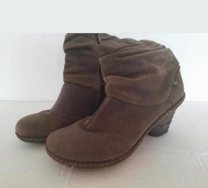 El Naturalista, super stoer
Klomplaars model. Maat 42, Kleding | Dames, Schoenen, Zo goed als nieuw, Bruin, Ophalen of Verzenden