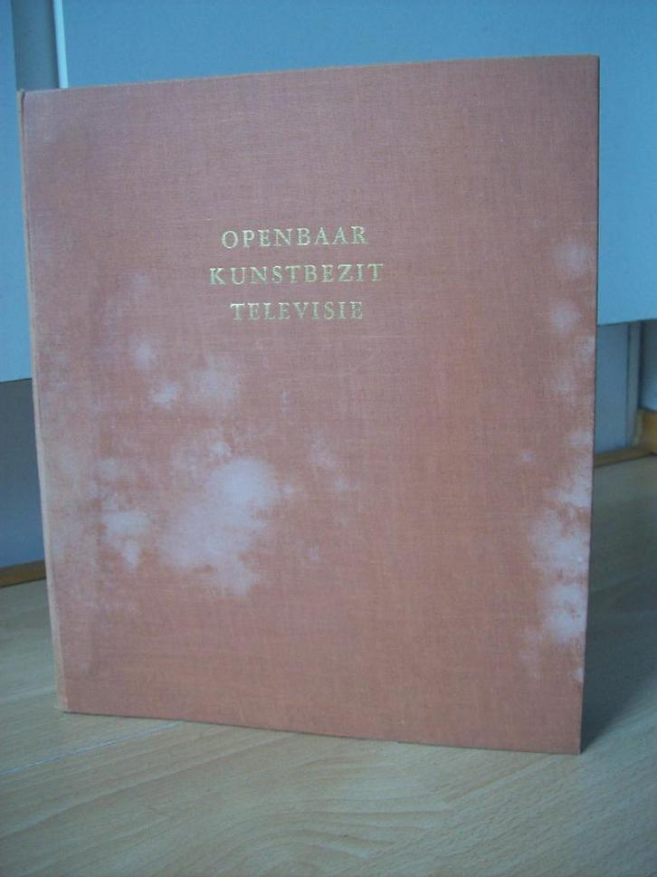 Map - Openbaar Kunstbezit Televisie - 1964, Boeken, Kunst en Cultuur | Beeldend, Gelezen, Schilder- en Tekenkunst, Ophalen of Verzenden