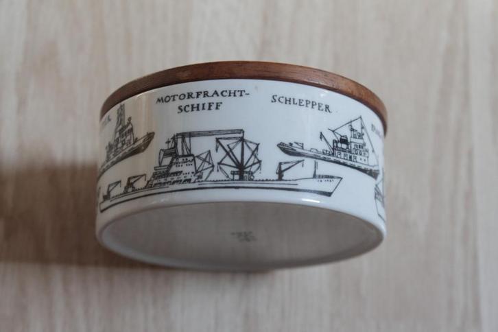 Wallendorf dekseldoos porselein met houten deksel. Schepen., Antiek en Kunst, Antiek | Porselein, Ophalen of Verzenden