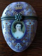 Antiek Ei Vormig Doosje met Portret, Antiek en Kunst, Antiek | Porselein, Ophalen of Verzenden