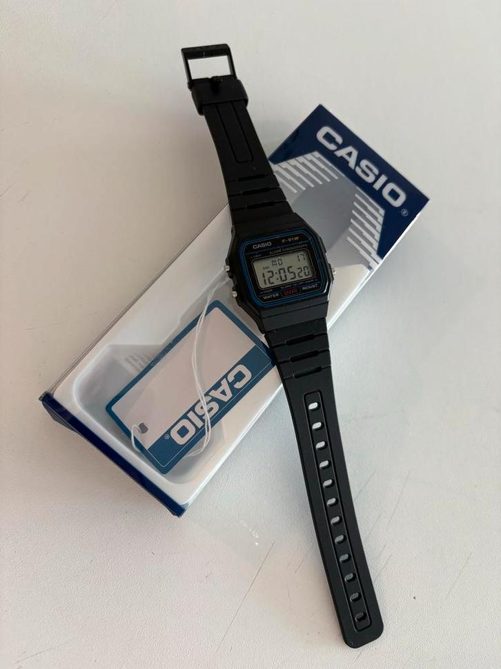 Casio F-91W-1YER - Klassiek Digitaal Horloge, Sieraden, Tassen en Uiterlijk, Horloges | Heren, Zo goed als nieuw, Polshorloge