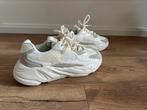 44 45 Nieuw paar schoenen wit  nike adidas new balance, Wit, Nieuw, Ophalen of Verzenden, Veterschoenen