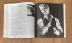 David Bowie - Dave Thompson (Zo goed als nieuw), Boeken, Ophalen of Verzenden, Zo goed als nieuw